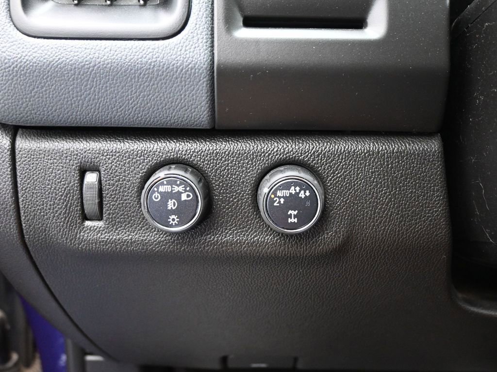 Used 2017 Chevrolet Colorado Z71 image 14