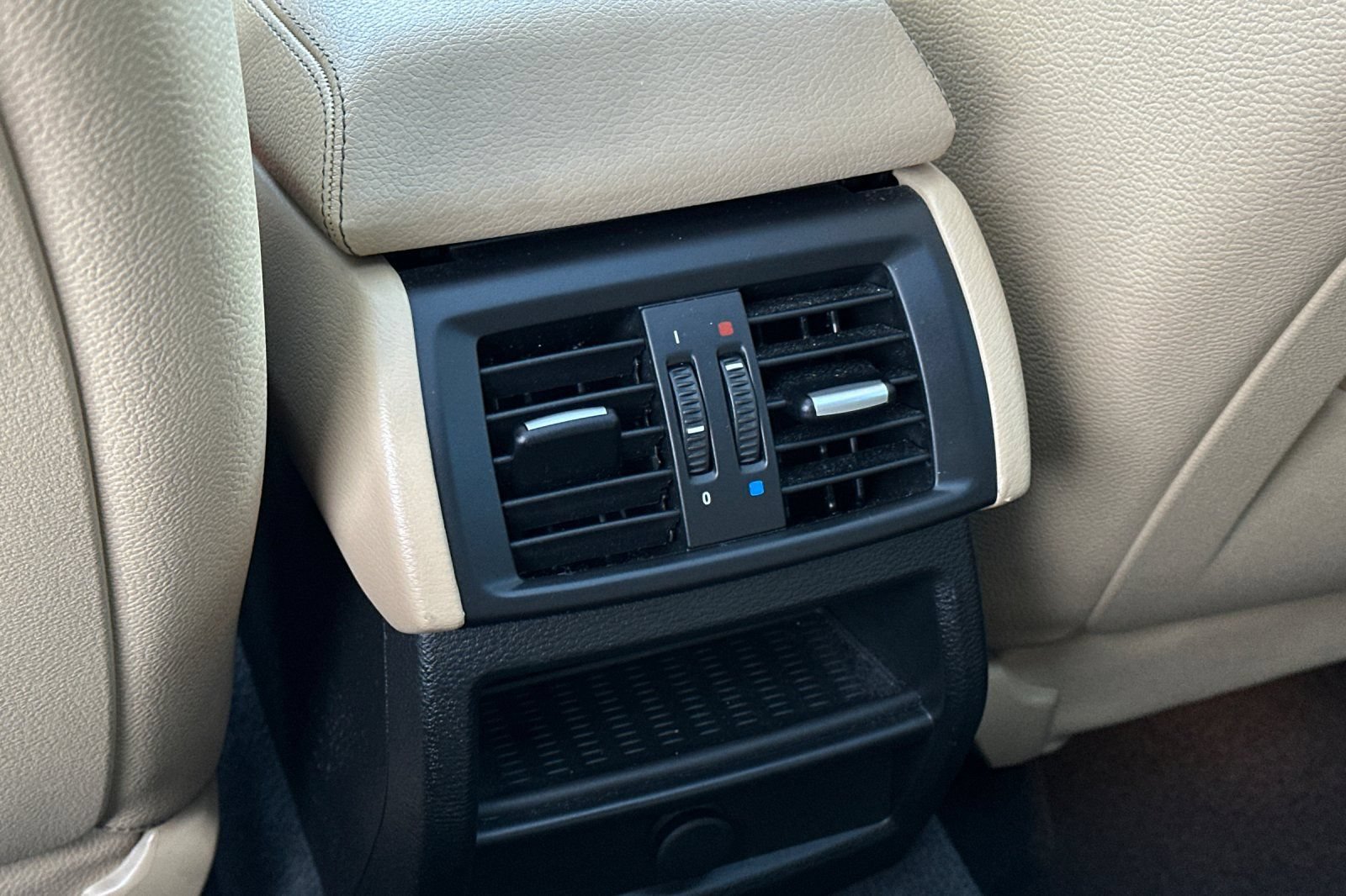 Used 2017 BMW X3 sDrive28i RWD image 15