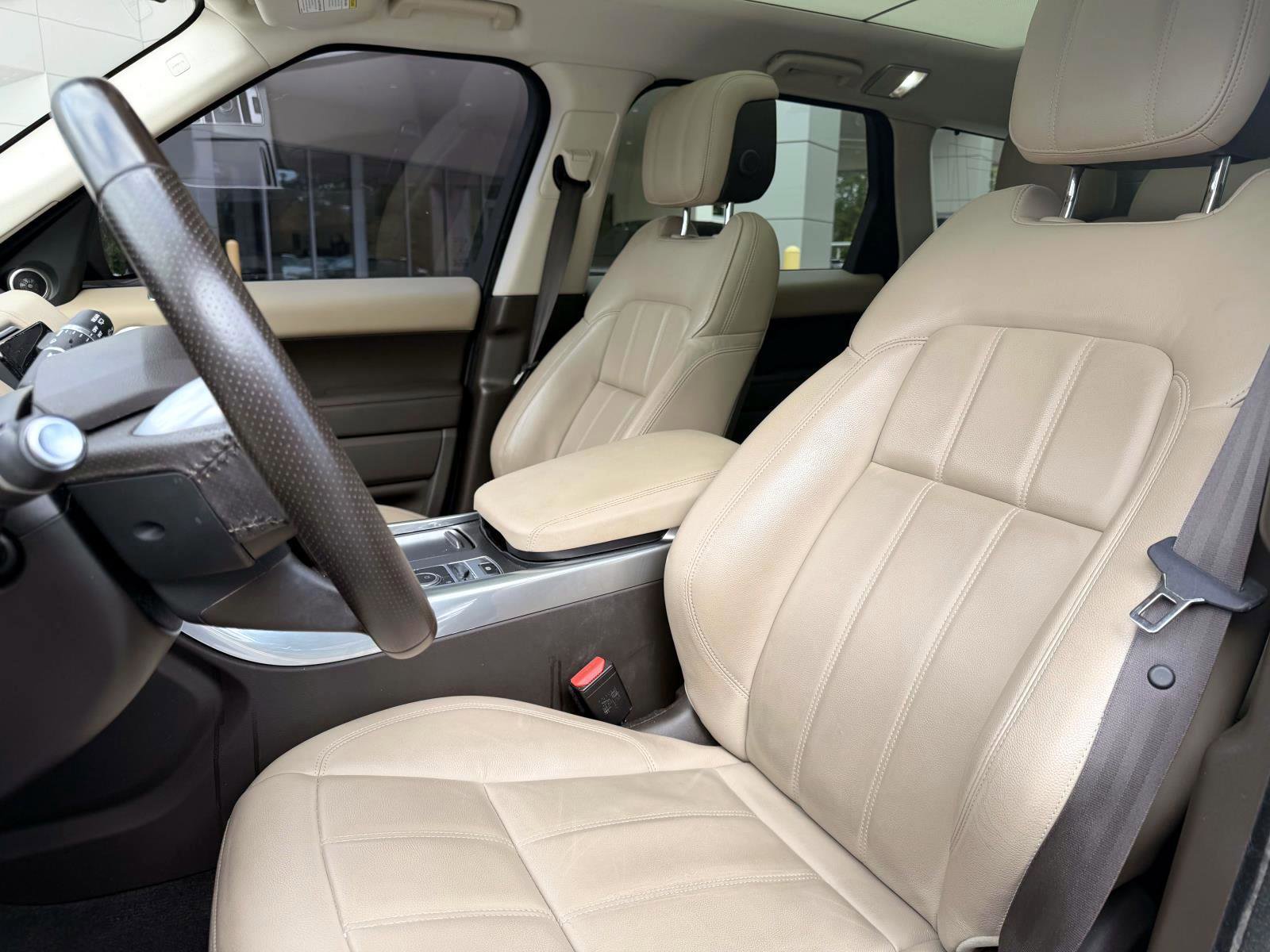 Used 2021 Land Rover Range Rover Sport SE image 13