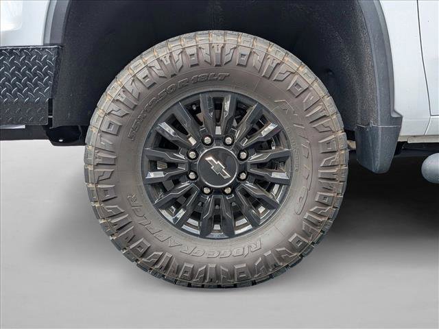 Used 2023 Chevrolet Silverado 2500 LTZ w/ LTZ Plus Package AWD/4WD image 18