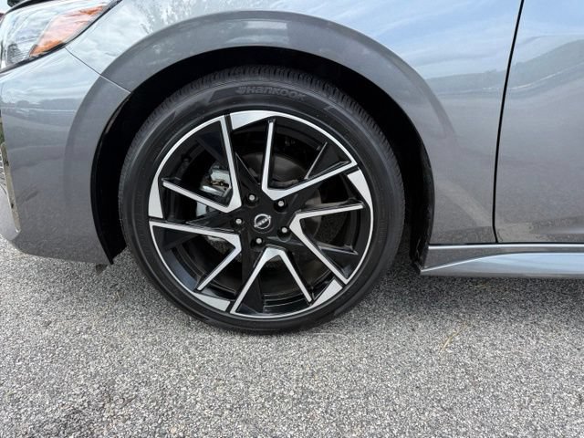 Used 2025 Nissan Sentra SR w/ SR Premium Package FWD image 34