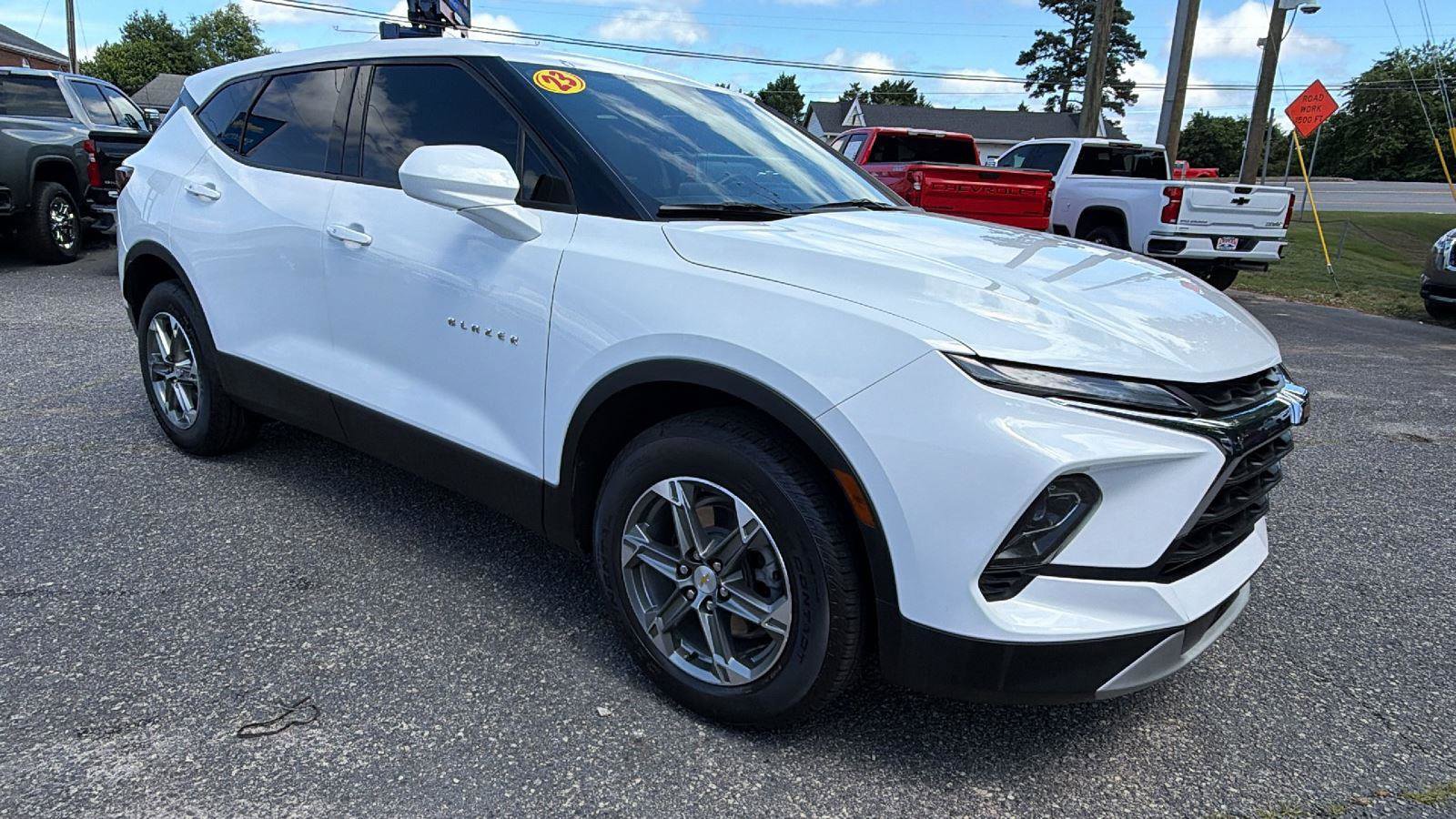 Certified 2023 Chevrolet Blazer LT FWD image 3