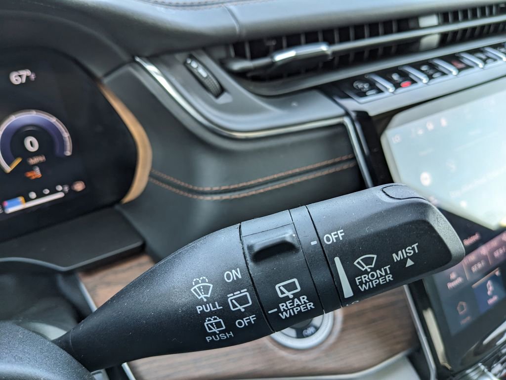 Certified 2022 Jeep Grand Cherokee Summit w/ Adv Protech Group IV AWD/4WD image 62