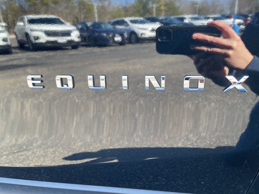 Used 2023 Chevrolet Equinox LS image 10