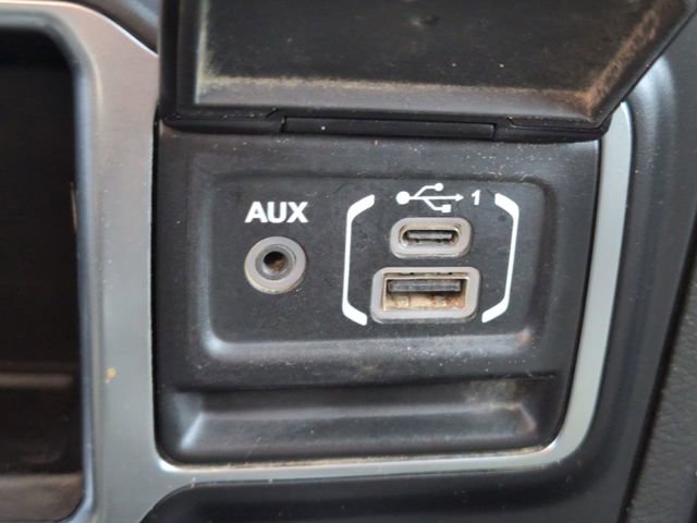 Used 2020 Jeep Wrangler Sport image 22