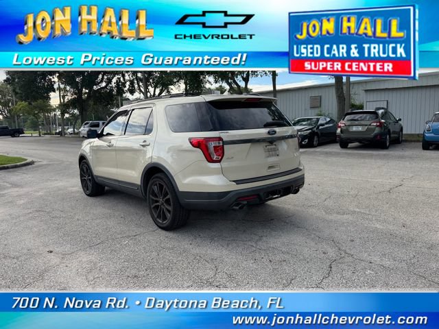 Used 2018 Ford Explorer XLT w/ Equipment Group 202A FWD image 8