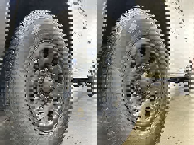 Used 2020 Chevrolet Silverado 2500 Custom w/ Custom Value Package image 28