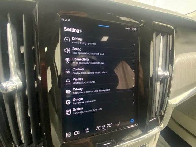 Used 2025 Volvo S90 T8 Ultra w/ Lounge Package image 23