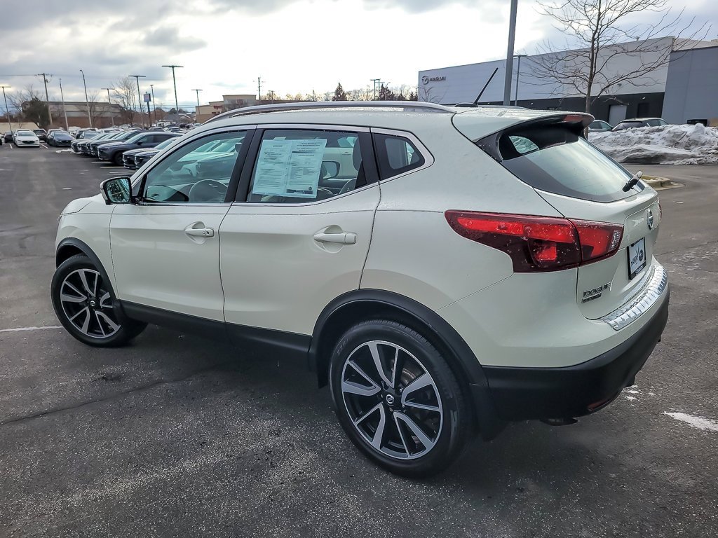 Used 2017 Nissan Rogue Sport SL w/ SL Premium Package image 6