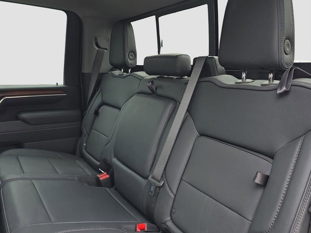 Used 2025 GMC Sierra 2500 Denali w/ Technology Package image 12