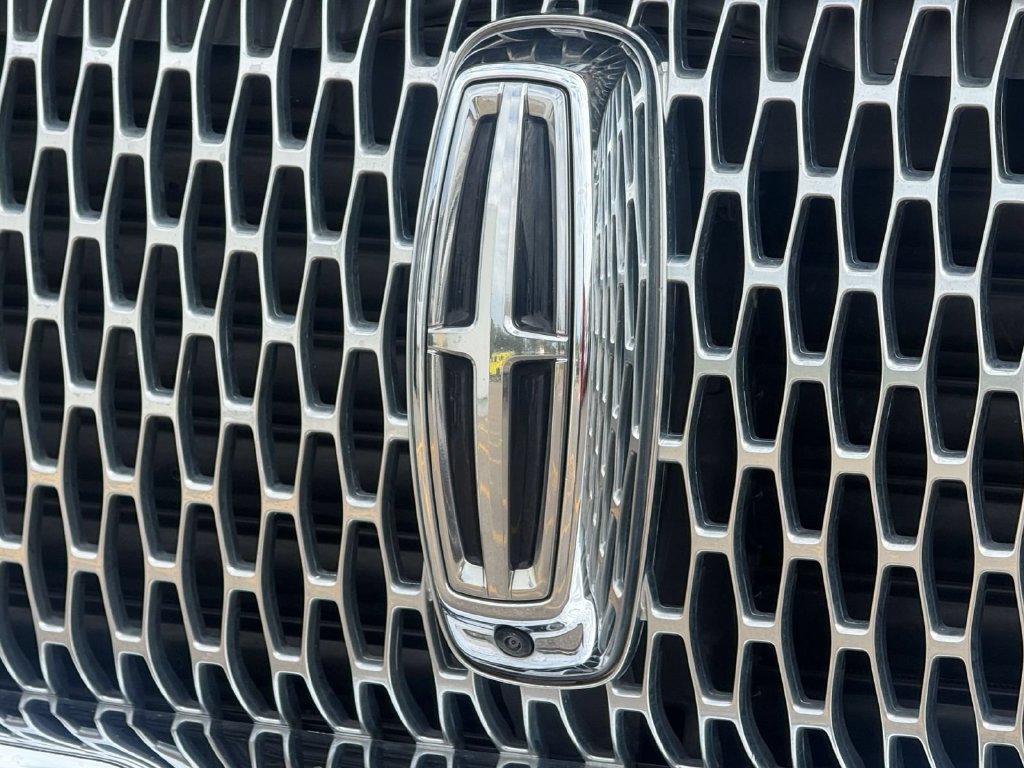 Certified 2023 Lincoln Navigator Reserve AWD/4WD image 9