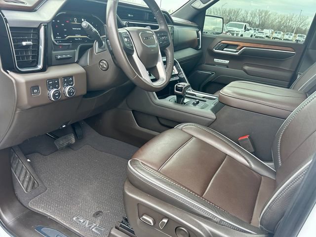 Used 2023 GMC Sierra 1500 Denali w/ Technology Package AWD/4WD image 11