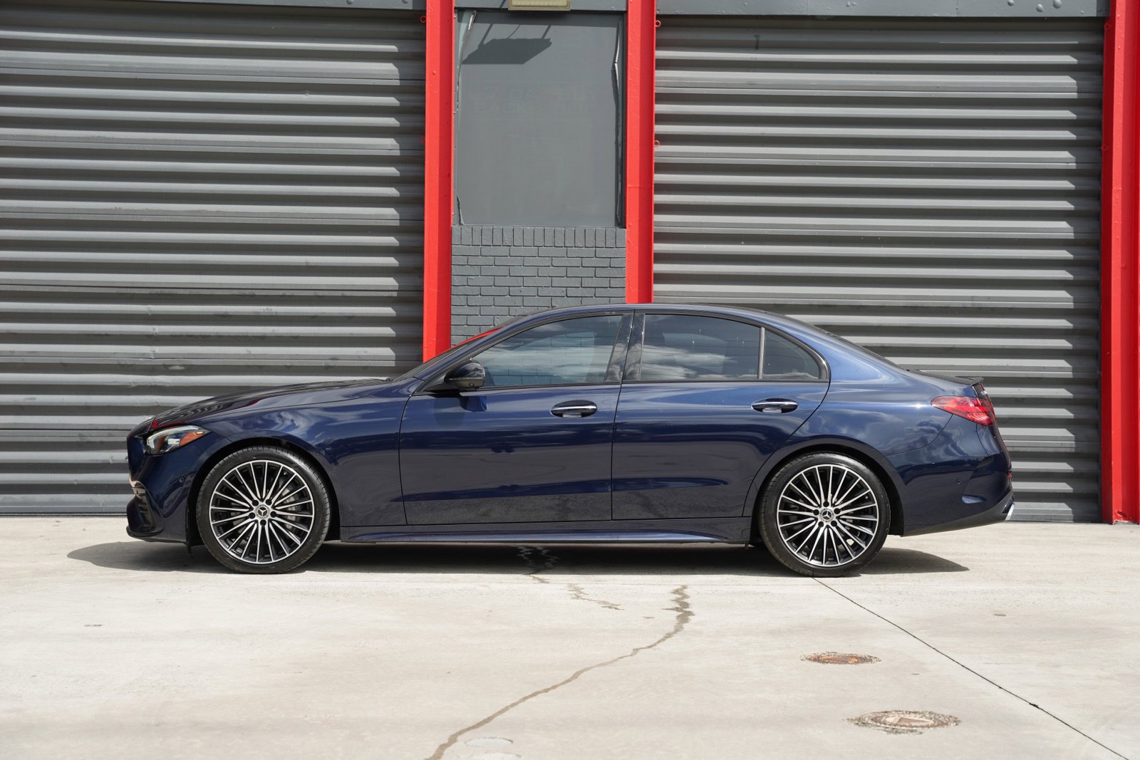 Used 2023 Mercedes-Benz C 300 Sedan image 9