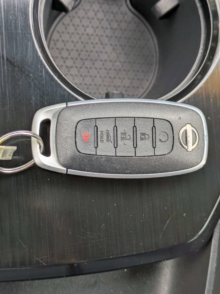 Used 2026 Nissan Rogue SL FWD image 30