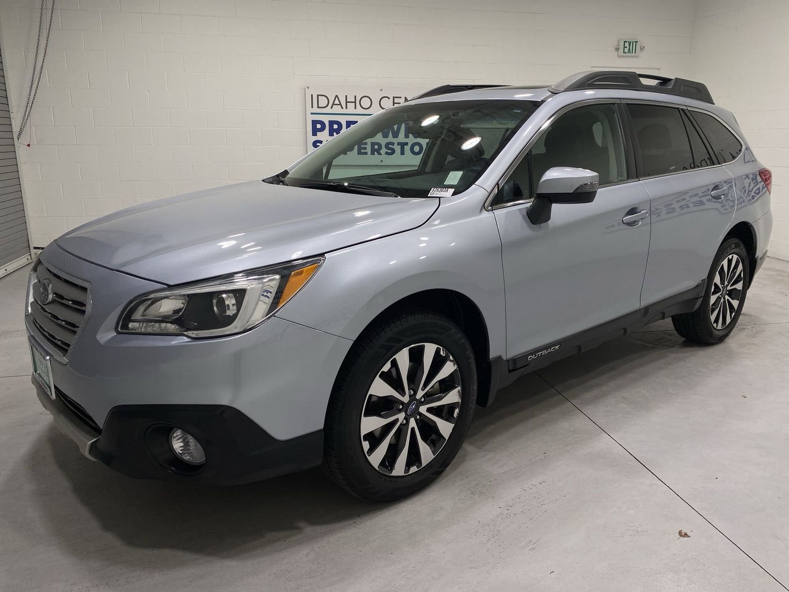 Used 2017 Subaru Outback 2.5i Limited AWD/4WD image 4