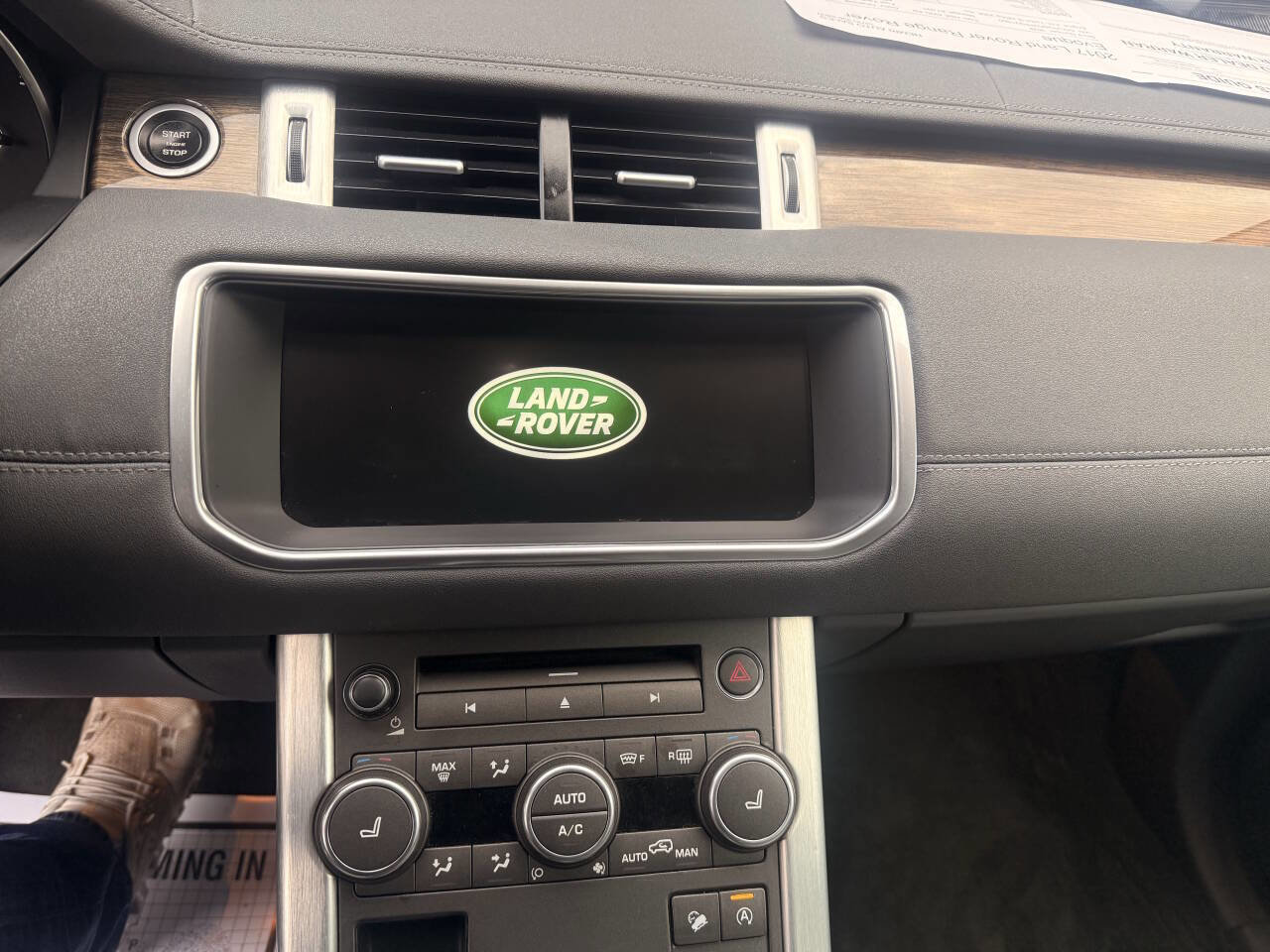 Used 2017 Land Rover Range Rover Evoque HSE AWD/4WD image 19