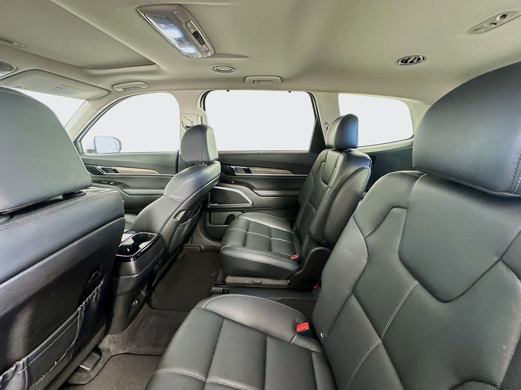 Used 2022 Kia Telluride EX w/ EX Premium Package image 26