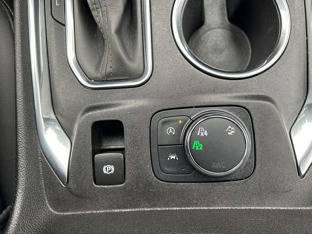 Used 2023 Chevrolet Traverse LT image 29