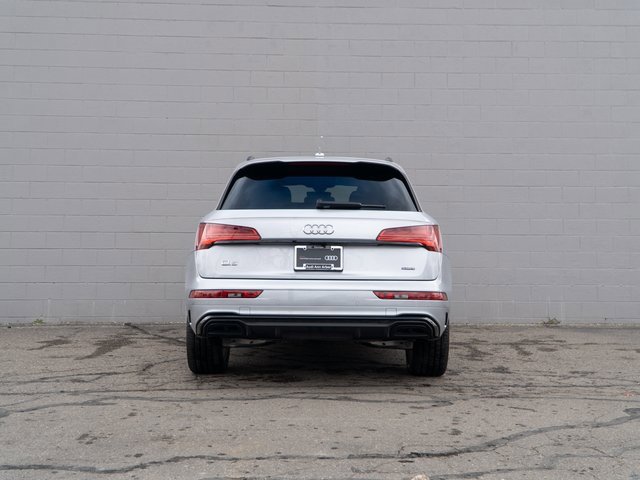 Certified 2025 Audi Q5 2.0T Premium w/ Convenience Plus Package image 6