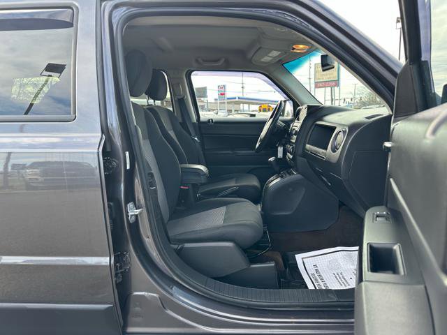 Used 2015 Jeep Patriot Latitude image 18