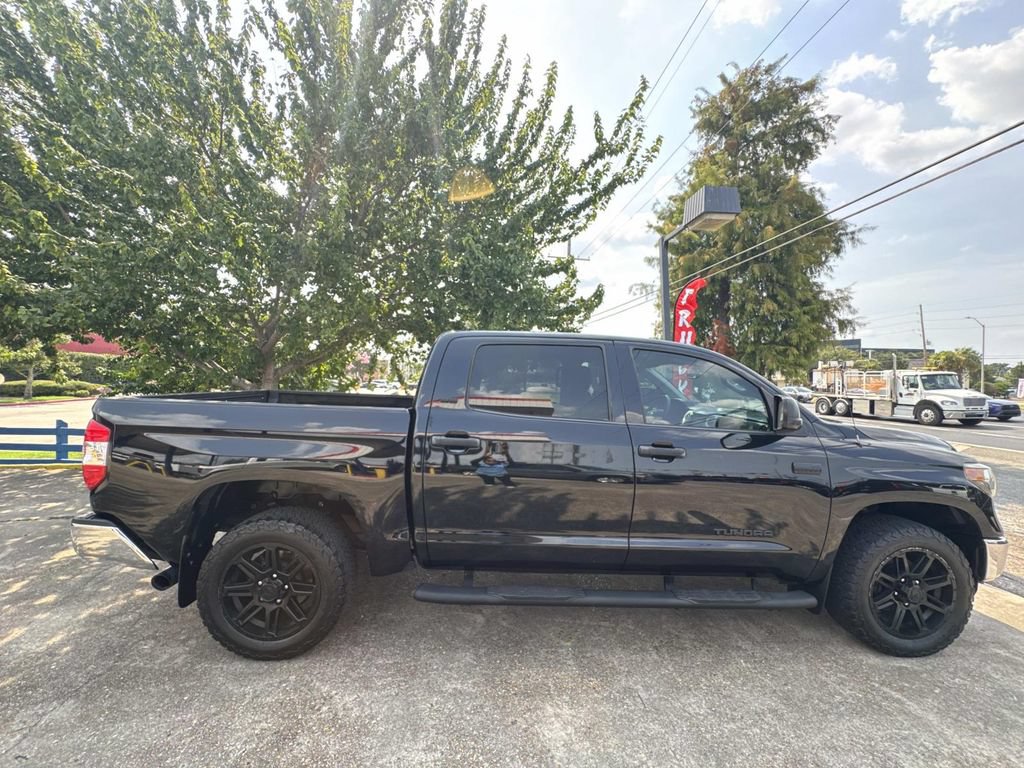 Used 2019 Toyota Tundra SR5 w/ SR5 Upgrade Package AWD/4WD image 10