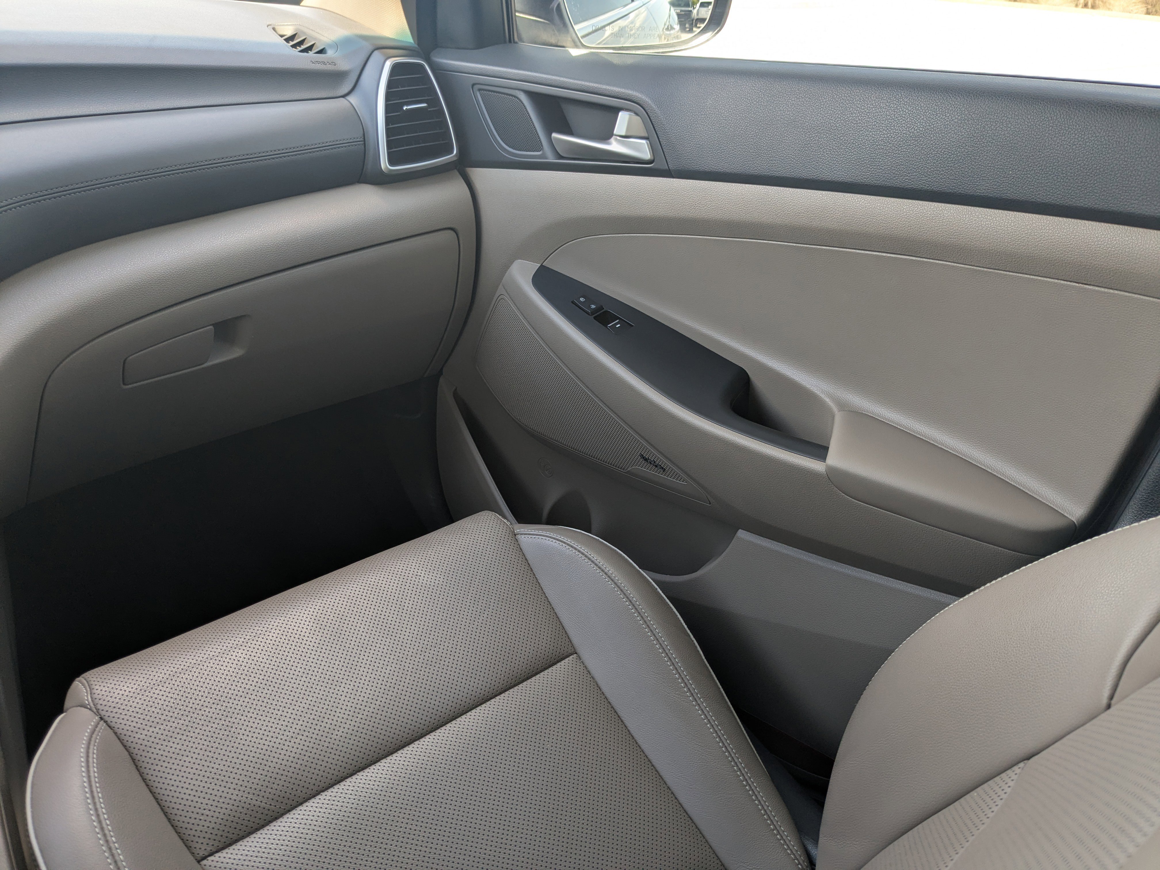 Used 2020 Hyundai Tucson Ultimate w/ Cargo Package image 18