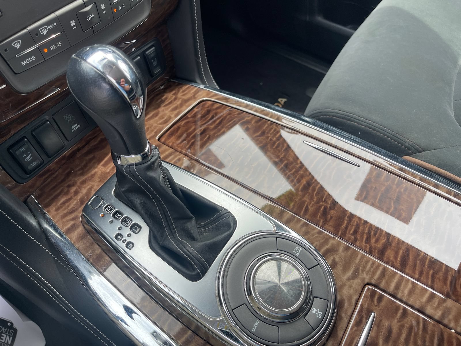Used 2019 Nissan Armada SV w/ Driver Package RWD image 31