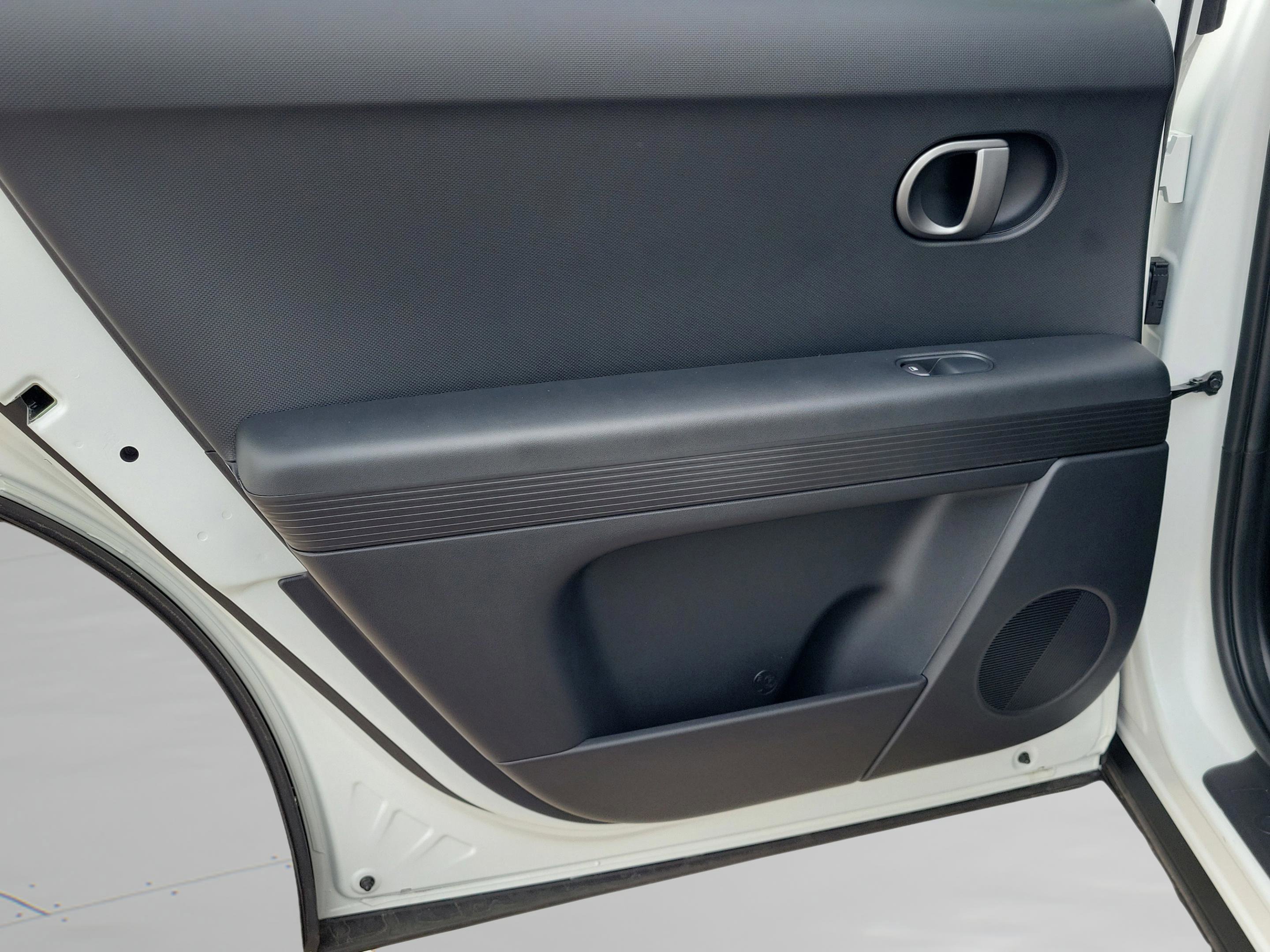 New 2026 Hyundai Ioniq 5 SEL image 11