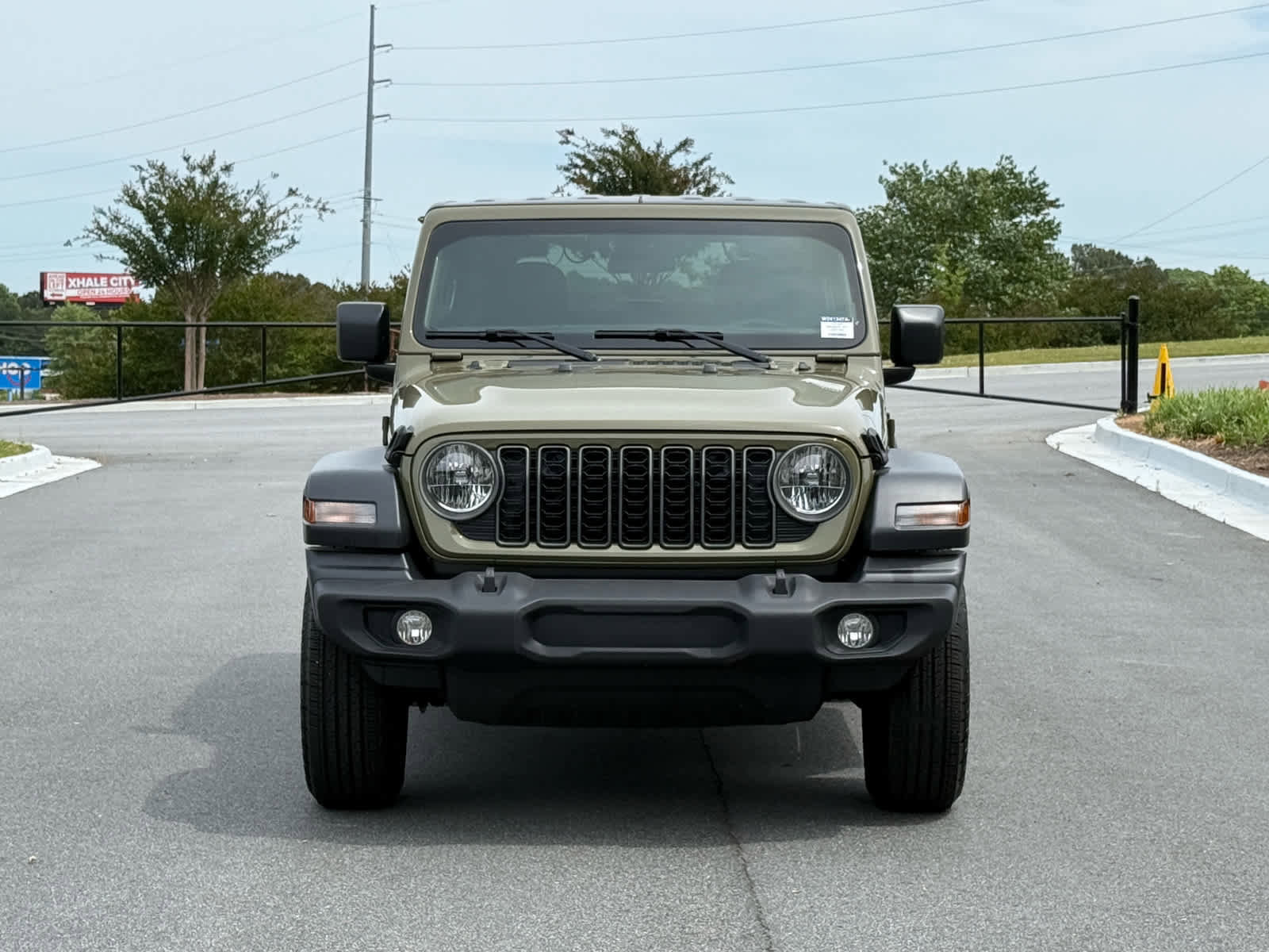 Used 2025 Jeep Wrangler Sport AWD/4WD image 8