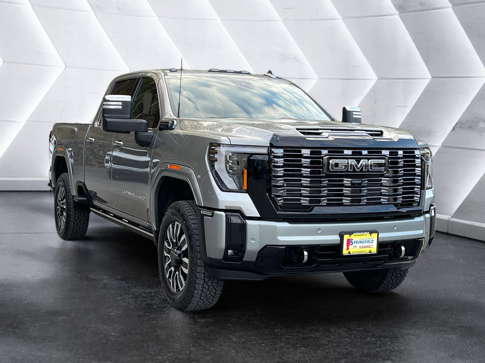 Used 2025 GMC Sierra 3500 Denali Ultimate AWD/4WD image 8