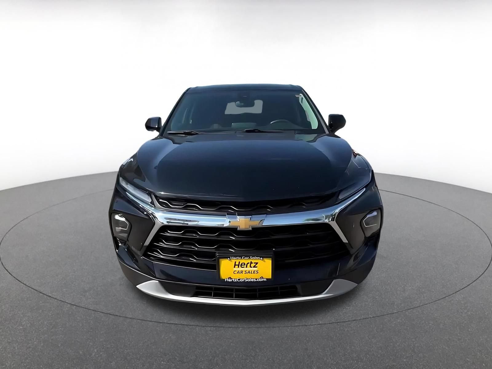 Used 2025 Chevrolet Blazer LT FWD image 4