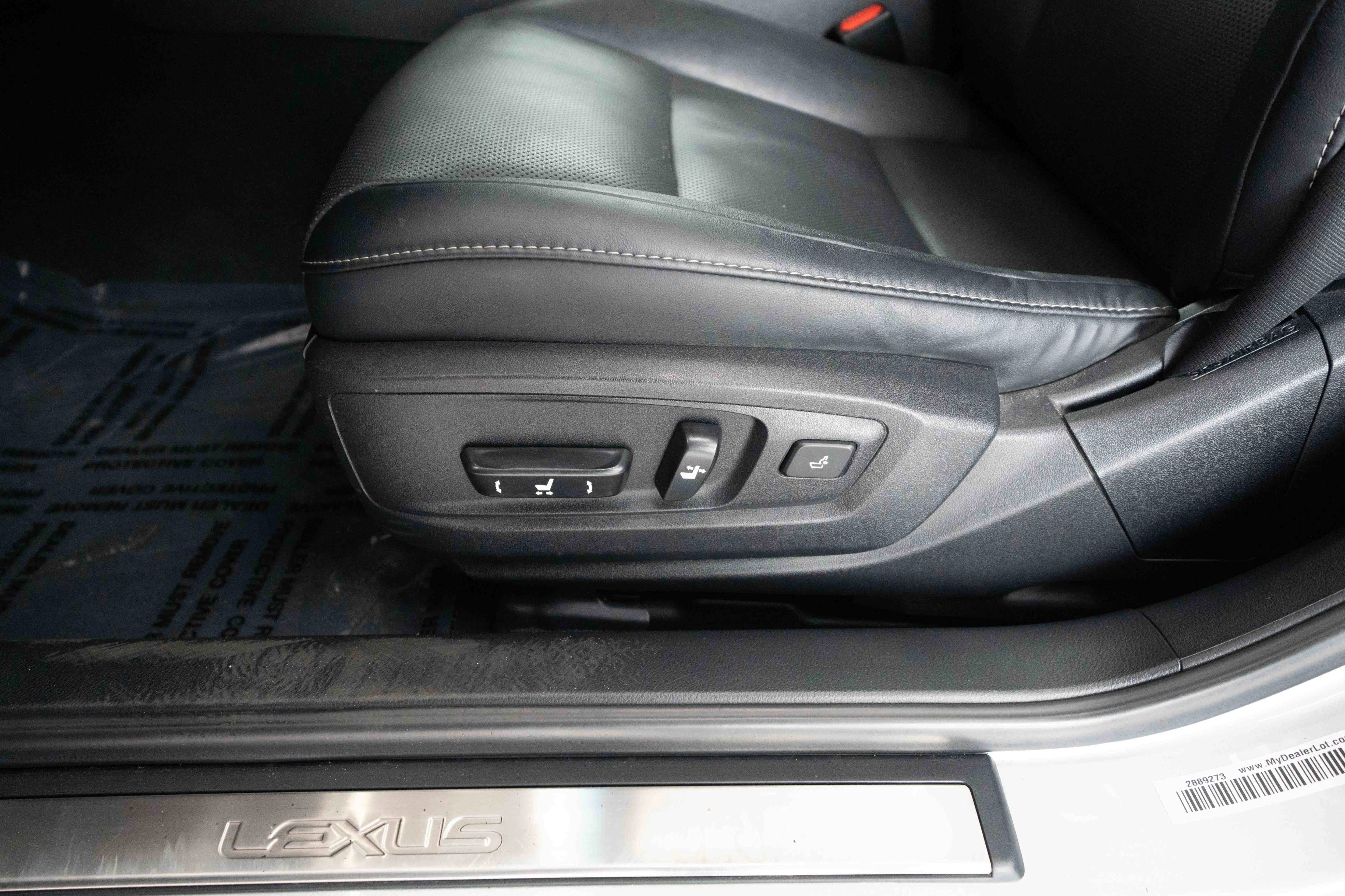 Used 2016 Lexus ES 350 w/ Premium Package w/Wood Trim FWD image 12