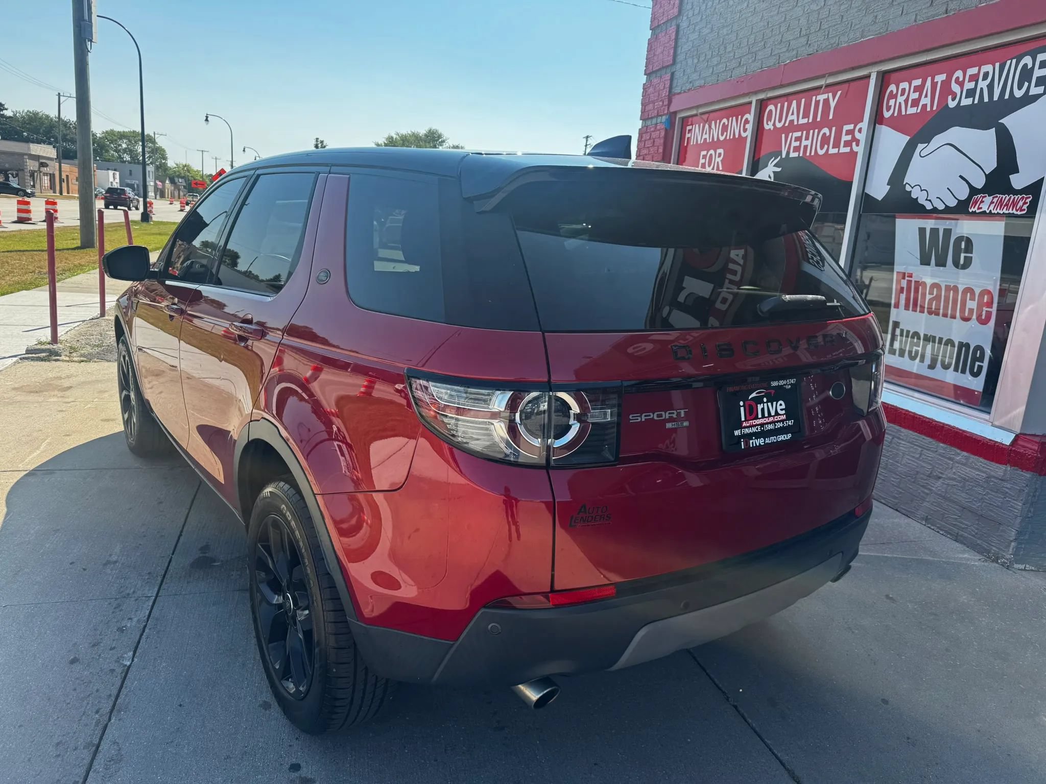Used 2018 Land Rover Discovery Sport HSE AWD/4WD image 7