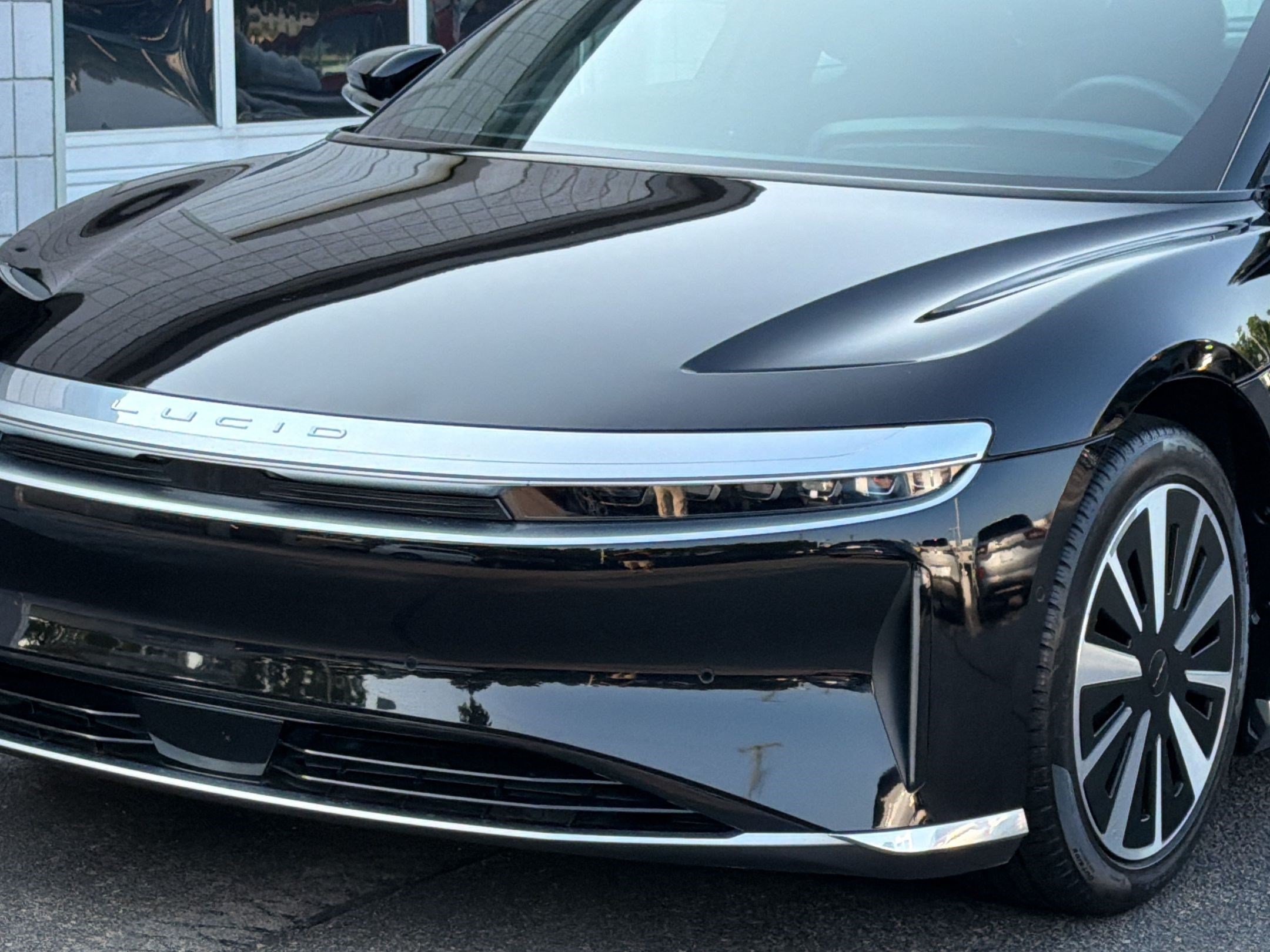 Used 2024 Lucid Air Pure RWD image 12