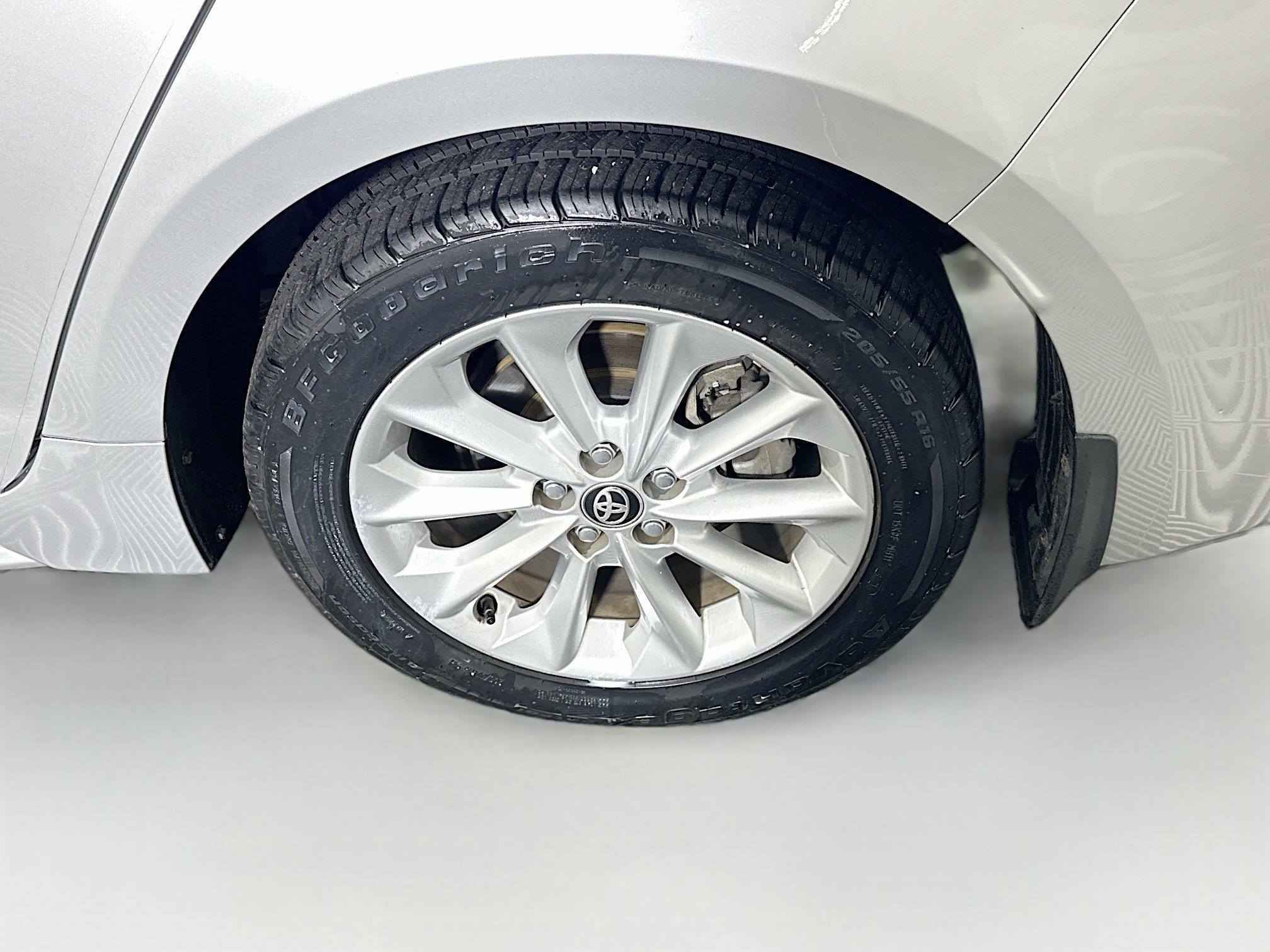 Used 2020 Toyota Corolla LE w/ LE Premium Package FWD image 11