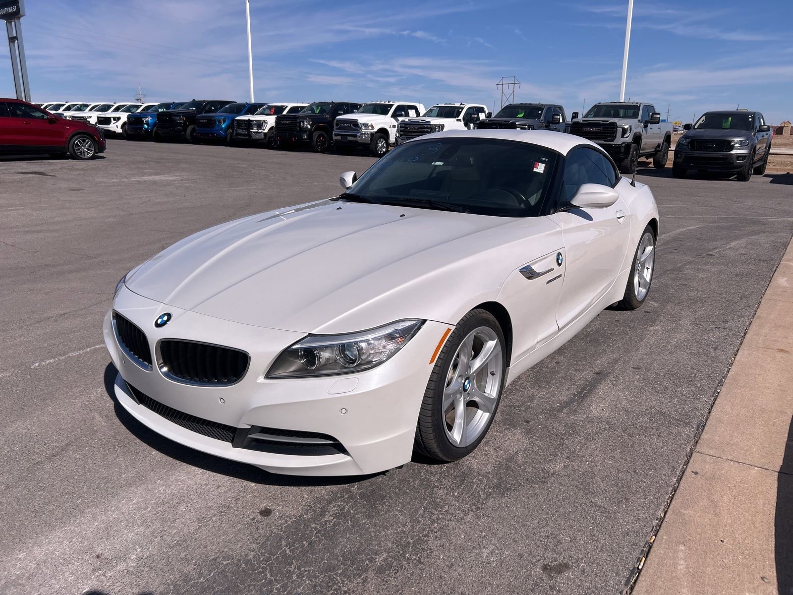 Used 2016 BMW Z4 sDrive28i image 1