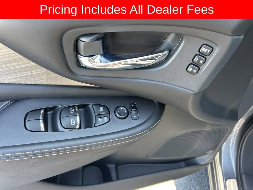 Used 2018 Nissan Murano Platinum FWD image 4