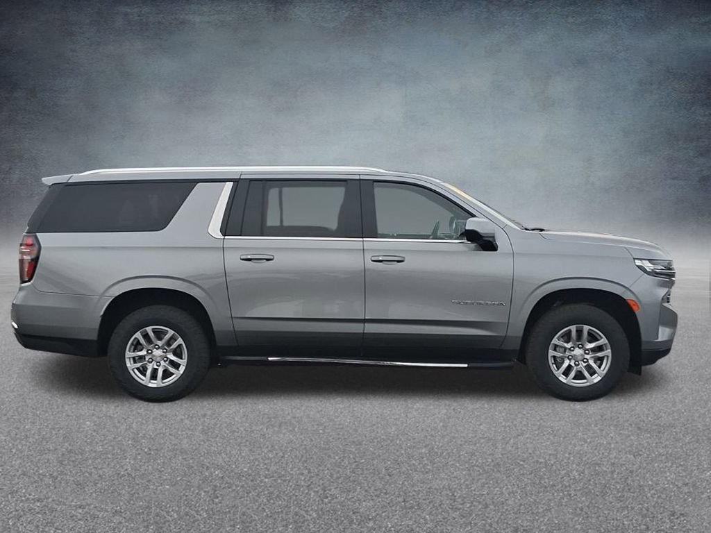 Used 2023 Chevrolet Suburban LT image 5