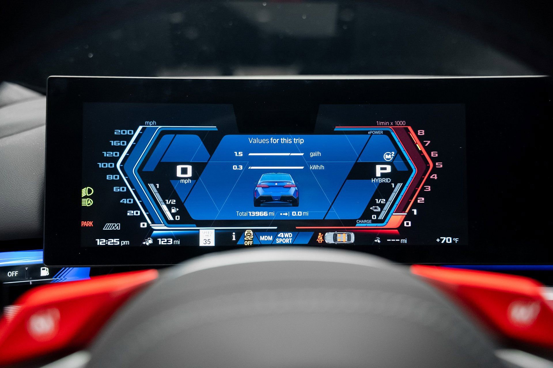 Used 2025 BMW M5 image 50