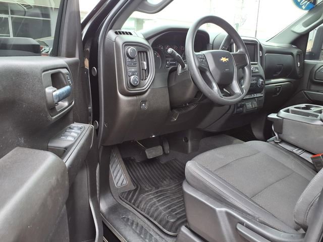 Used 2024 Chevrolet Silverado 2500 Custom AWD/4WD image 9