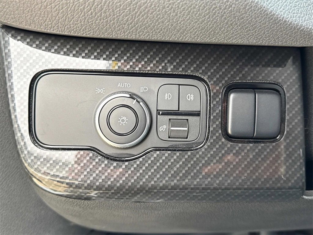 Used 2020 Mercedes-Benz Sprinter 144 Cargo image 47