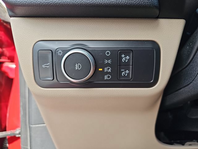 Used 2020 Ford Escape Titanium AWD/4WD image 32