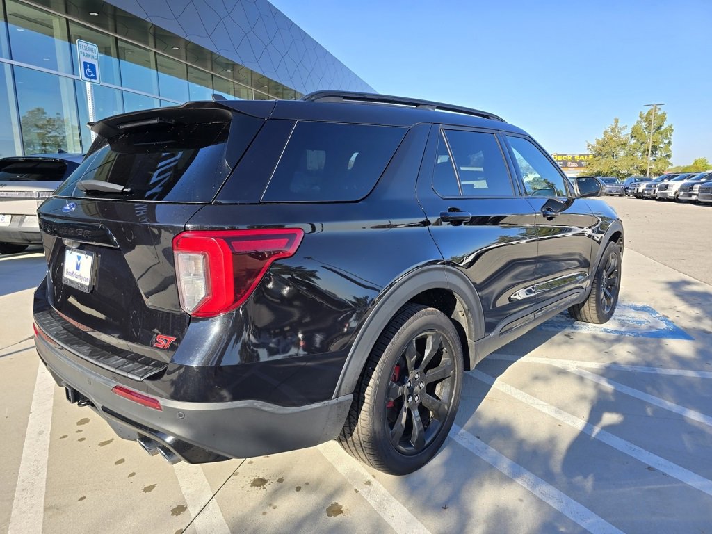 Used 2023 Ford Explorer ST w/ Equipment Group 401A image 6