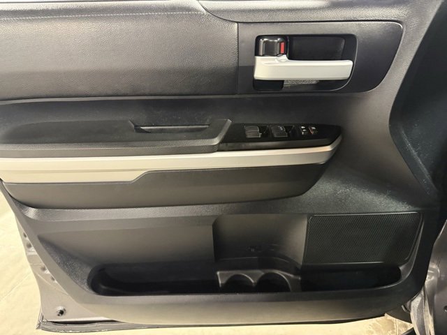 Used 2015 Toyota Tundra SR5 image 7