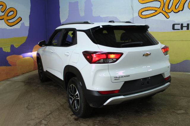 Used 2025 Chevrolet TrailBlazer LT w/ Convenience Package image 6