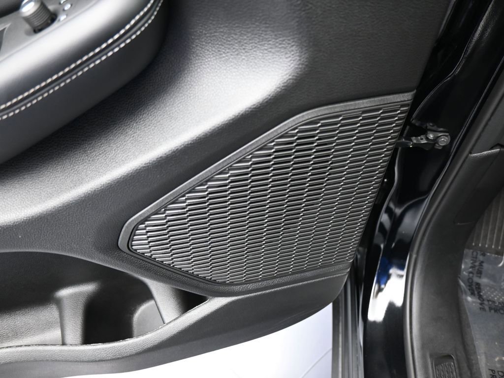 Used 2025 Jeep Grand Cherokee Laredo image 14