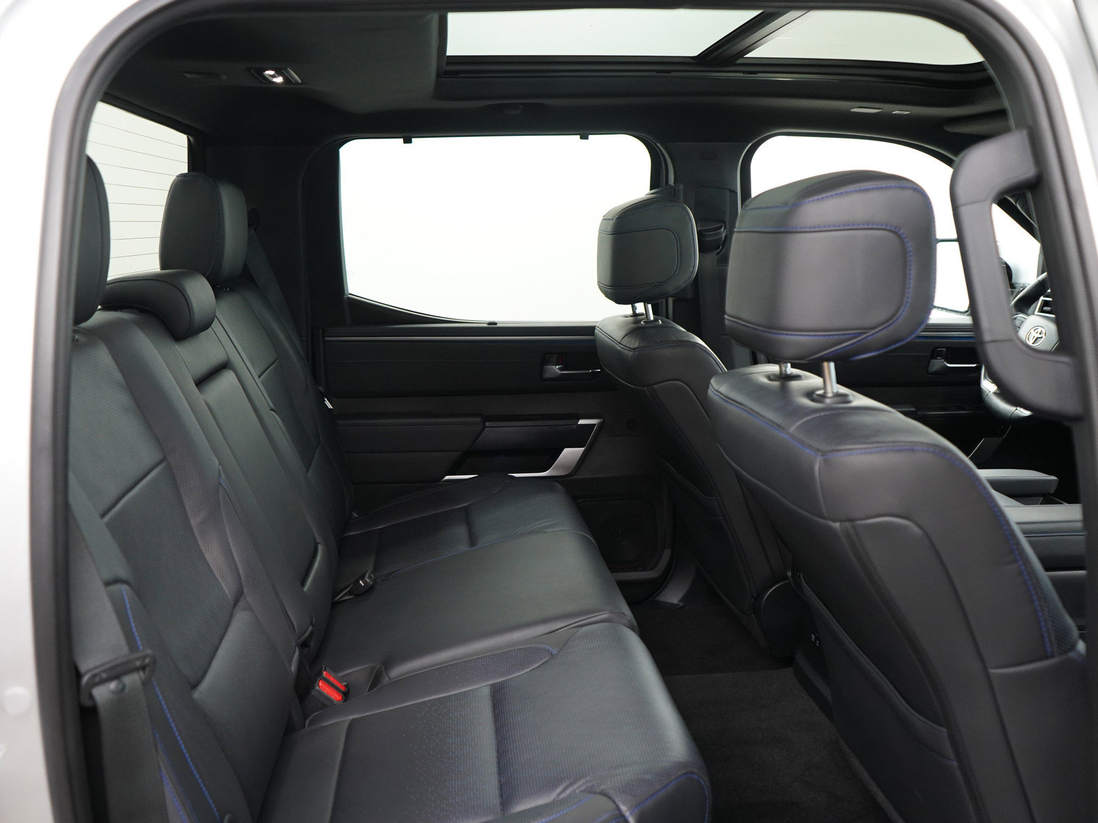 Used 2023 Toyota Tundra Platinum AWD/4WD image 14