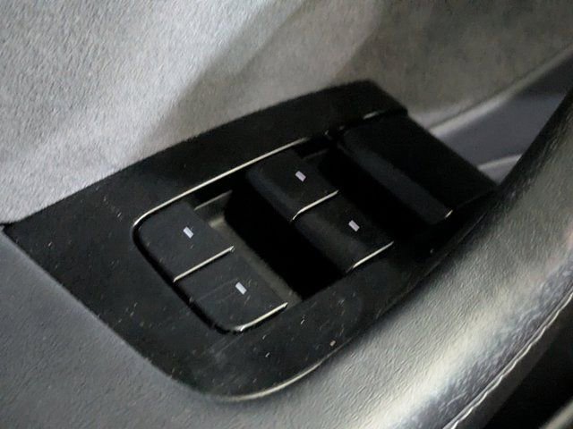 Used 2018 Tesla Model 3 Long Range image 19