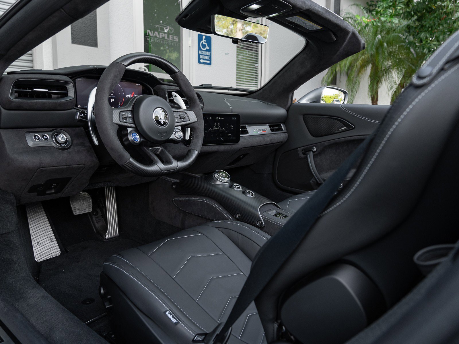 Used 2023 Maserati MC20 Spyder image 26