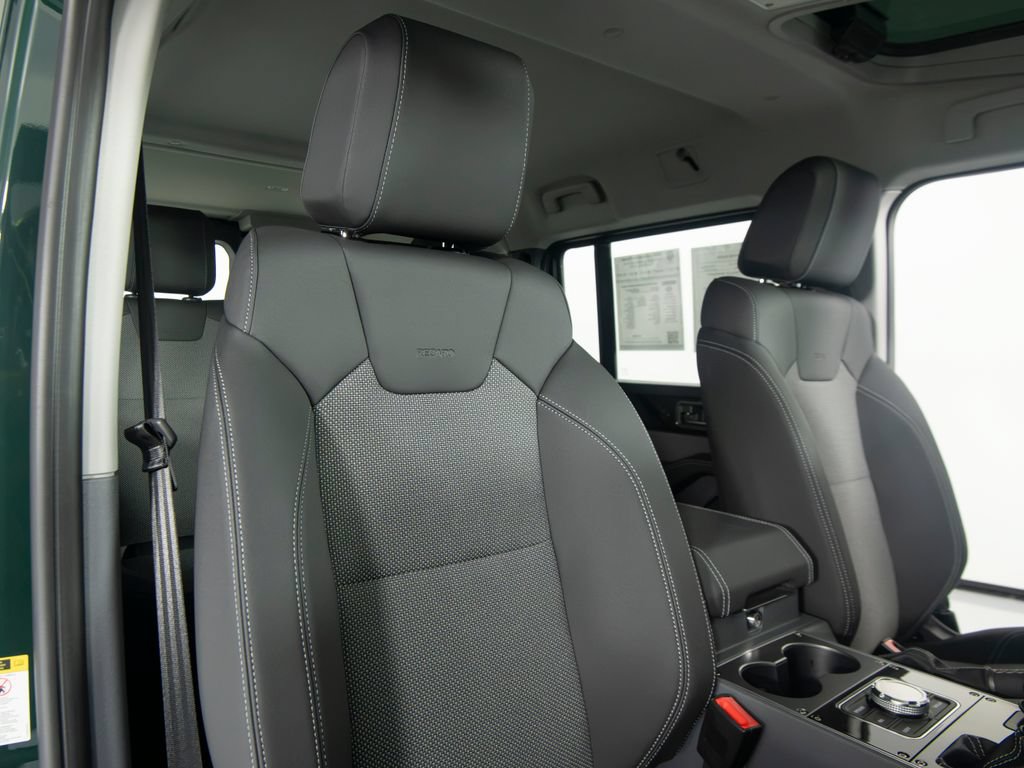 Used 2025 INEOS Grenadier AWD/4WD image 33